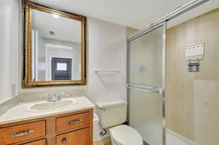 1906 Presidential Way, West Palm Beach, FL 33401 - Photo 18