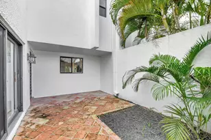 1906 Presidential Way, West Palm Beach, FL 33401 - Photo 6