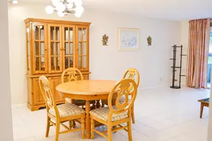 570 Laconia Cir, Lake Worth, FL 33467 - Photo 10