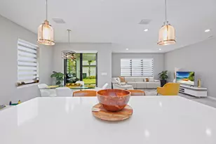 833 SE Courances Dr, Port Saint Lucie, FL 34984 - Photo 10