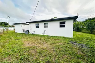 1865 W Chatham Rd, West Palm Beach, FL 33415 - Photo 4