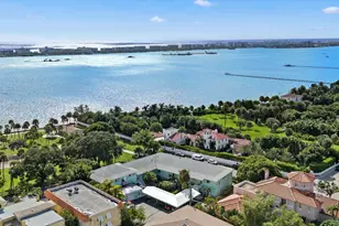 421 S Lakeside Dr, Lake Worth Beach, FL 33460 - Photo 32