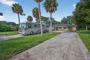 8011 45th Way N, Palm Beach Gardens, FL 33418 - Photo 64