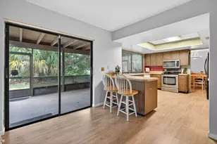 8011 45th Way N, Palm Beach Gardens, FL 33418 - Photo 36