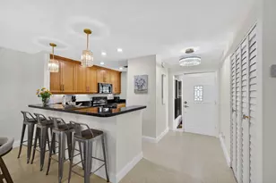 479 Prestwick Cir, Palm Beach Gardens, FL 33418 - Photo 8