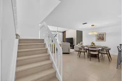 479 Prestwick Circle, Palm Beach Gardens, FL 33418 - Photo 18