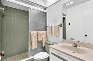 3537 Lakeview Dr, Delray Beach, FL 33445 - Photo 24