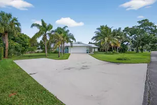 5273 SE Tall Pines Way, Stuart, FL 34997 - Photo 2