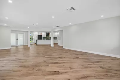 5273 SE Tall Pines Way, Stuart, FL 34997 - Photo 16