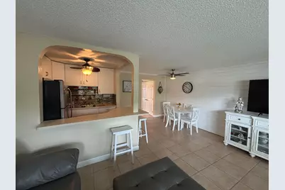 254 Chatham M, West Palm Beach, FL 33417 - Photo 8