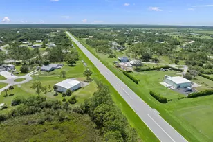 12354 Golden Eagle St, Port Saint Lucie, FL 34987 - Photo 32