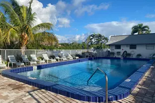 4201 S Ocean Blvd, South Palm Beach, FL 33480 - Photo 2