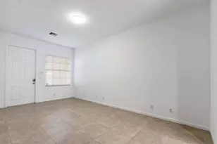 6120 SE Portofino Cir, Hobe Sound, FL 33455 - Photo 4