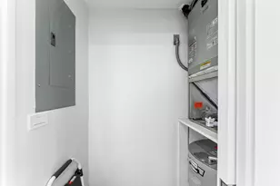 301 Lake Shore Dr, Lake Park, FL 33403 - Photo 26