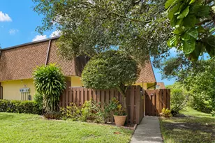 110 N Delaware Blvd, Jupiter, FL 33458 - Photo 2