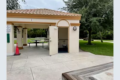 110 Villa Circle #110, Boynton Beach, FL 33435 - Photo 56