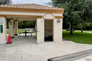 110 Villa Cir, Boynton Beach, FL 33435 - Photo 56