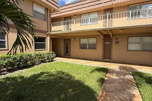 580 Brittany M, Delray Beach, FL 33446 - Photo 2