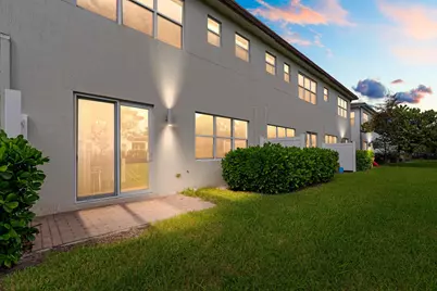 9040 Kingsmoor Way, Lake Worth, FL 33467 - Photo 2