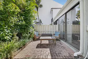 701 Bridgewood Dr, Boca Raton, FL 33434 - Photo 24