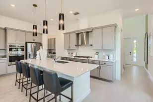 512 SE Fascino Cir, Port Saint Lucie, FL 34984 - Photo 4