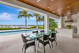 6900 SE Harbor Cir, Stuart, FL 34996 - Photo 8