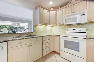 5611 SE Foxcross Pl, Stuart, FL 34997 - Photo 16