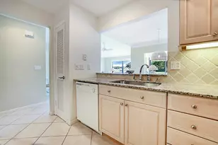 5611 SE Foxcross Pl, Stuart, FL 34997 - Photo 18