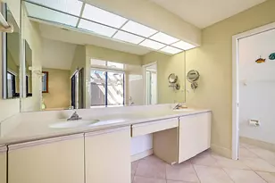 5611 SE Foxcross Pl, Stuart, FL 34997 - Photo 24