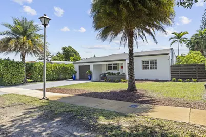 297 Minola Drive, Miami Springs, FL 33166 - Photo 4