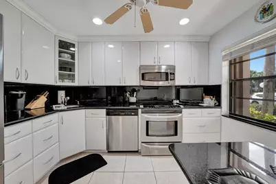 9289 Vista Del Lago #G, Boca Raton, FL 33428 - Photo 22