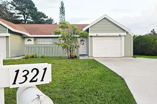 1321 SE La Haven Ct, Port Saint Lucie, FL 34952 - Photo 2
