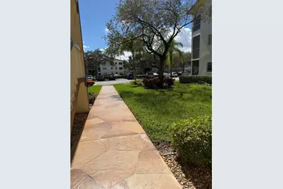 387 Mansfield J, Boca Raton, FL 33434 - Photo 12