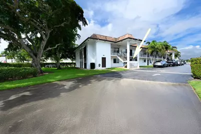 3075 Gardens East Drive #14, Palm Beach Gardens, FL 33410 - Photo 2