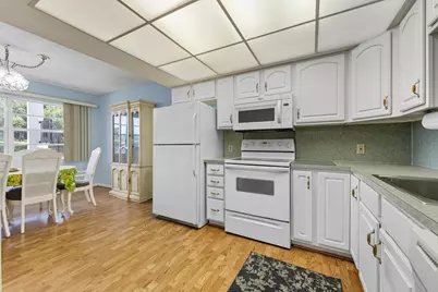 3075 Gardens East Drive #14, Palm Beach Gardens, FL 33410 - Photo 8