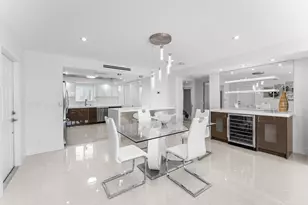 301 Lake Shore Dr, Lake Park, FL 33403 - Photo 6