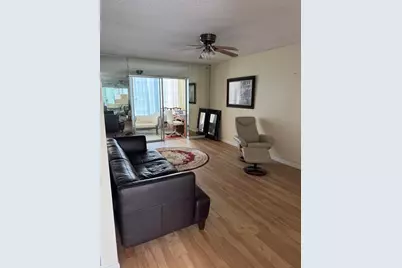2515 NE 1st Court #215, Boynton Beach, FL 33435 - Photo 4