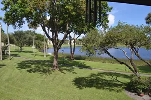 5220 Las Verdes Cir, Delray Beach, FL 33484 - Photo 2