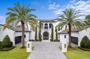 111 Via Palacio, Palm Beach Gardens, FL 33418 - Photo 2