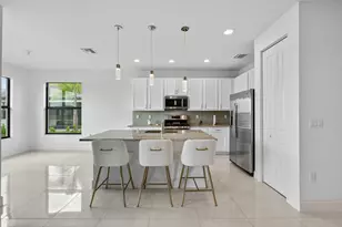 12688 SW Blue Mangrove Pkwy, Port Saint Lucie, FL 34987 - Photo 10