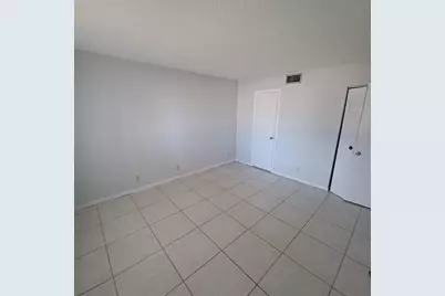 4820 Lucerne Lakes Boulevard #108, Lake Worth, FL 33467 - Photo 12