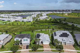 10509 SW Captiva Dr, Port Saint Lucie, FL 34987 - Photo 2