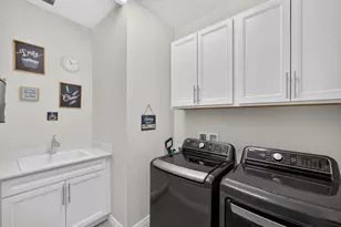 10509 SW Captiva Dr, Port Saint Lucie, FL 34987 - Photo 16