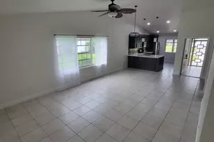 104 Arrowhead Cir, Jupiter, FL 33458 - Photo 12