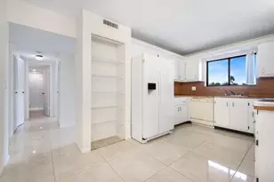7770 Tahiti Ln, Lake Worth, FL 33467 - Photo 4