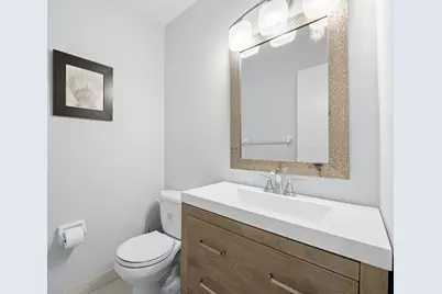 1025 S Dr #B, Delray Beach, FL 33445 - Photo 16