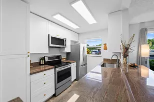 1025 South Dr, Delray Beach, FL 33445 - Photo 8