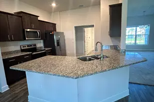 5237 NW Reba Cir, Port Saint Lucie, FL 34986 - Photo 8