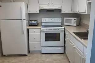 447 Brittany J, Delray Beach, FL 33446 - Photo 8