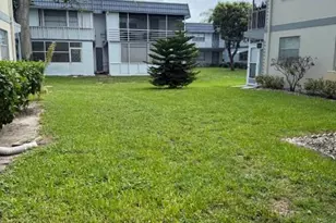 447 Brittany J, Delray Beach, FL 33446 - Photo 2